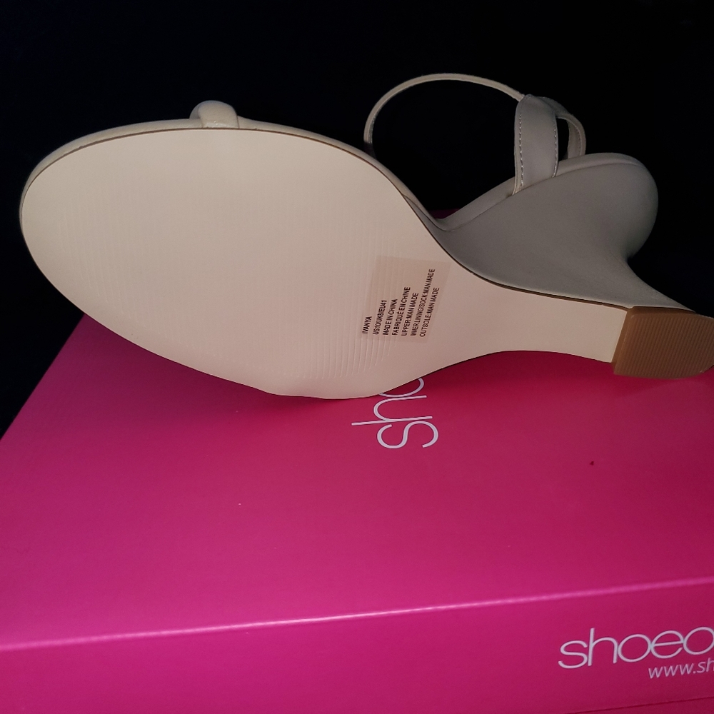 Shoes - Picture 2 of 4